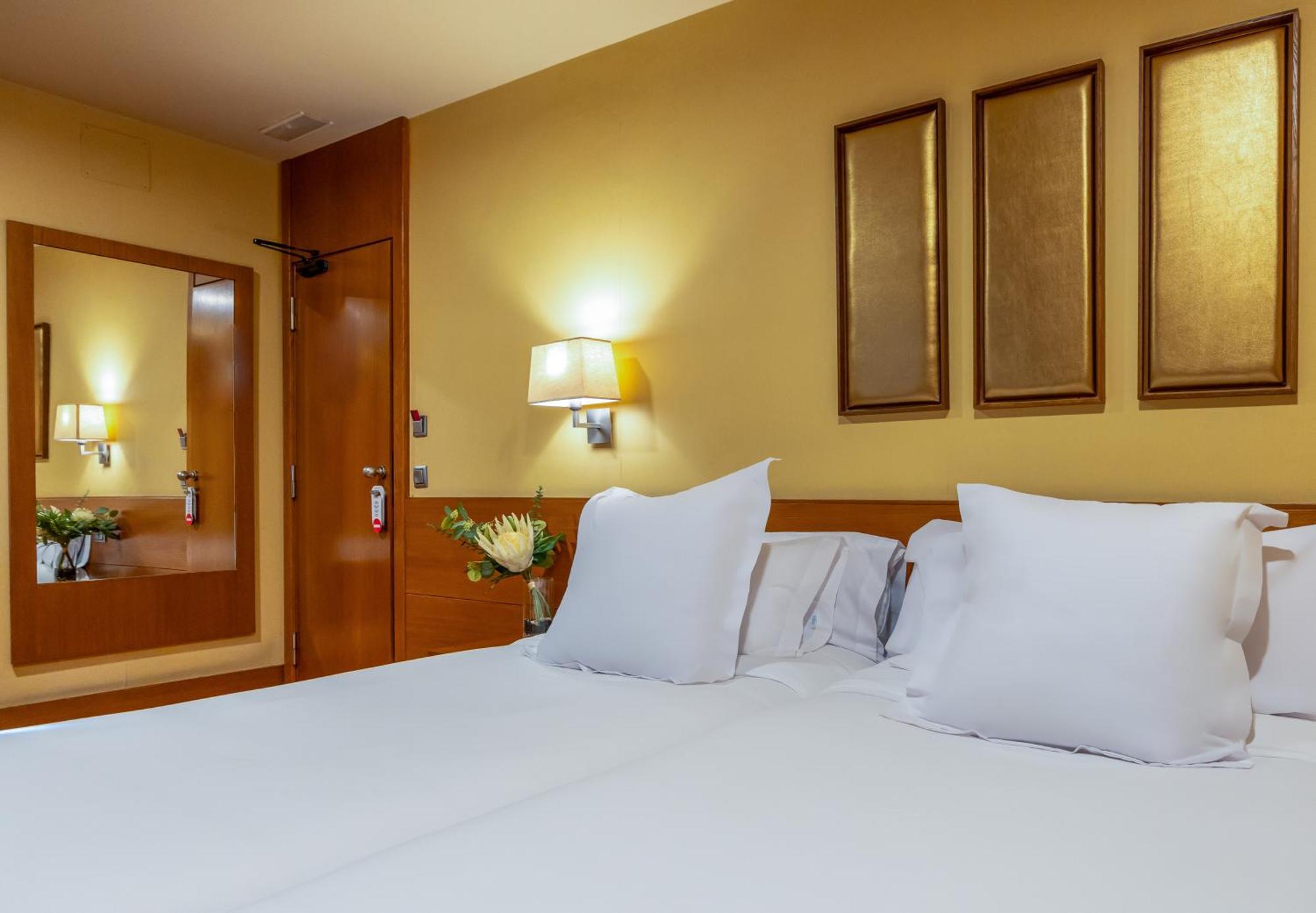 Sterling Hotel Madri Exterior foto